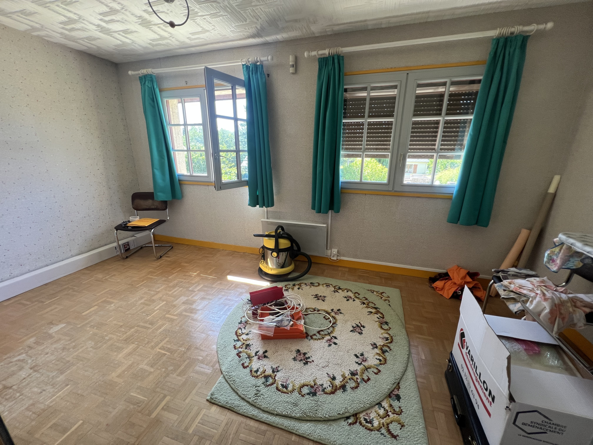 PAVILLON INDIVIDUEL 5 CHAMBRES A BRIONNE