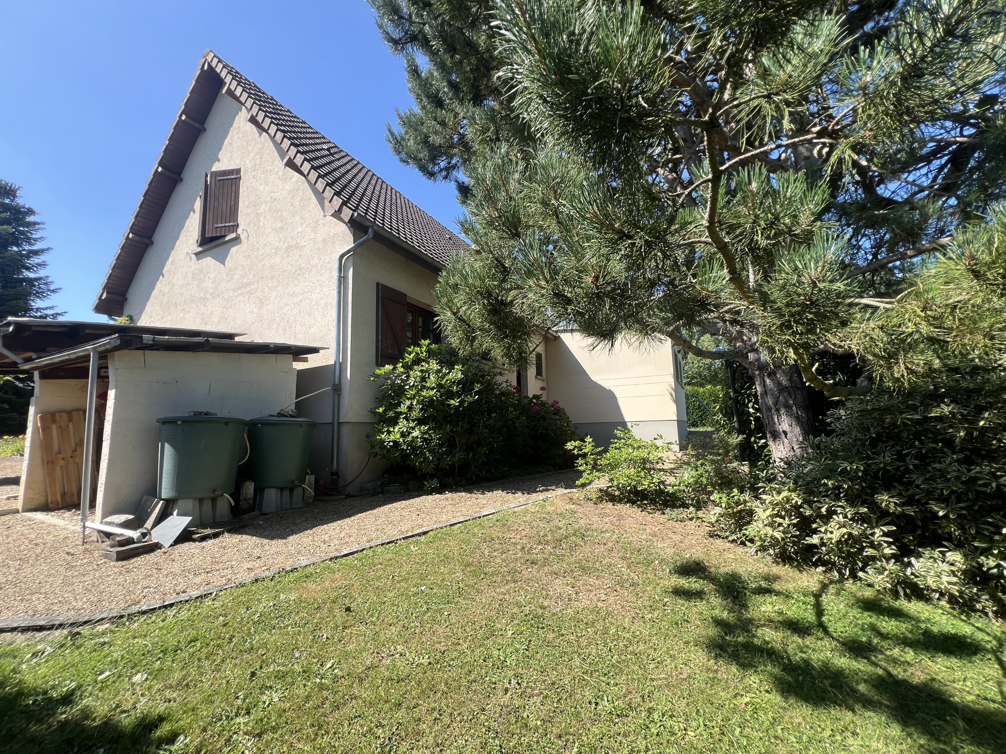 PAVILLON INDIVIDUEL 5 CHAMBRES A BRIONNE