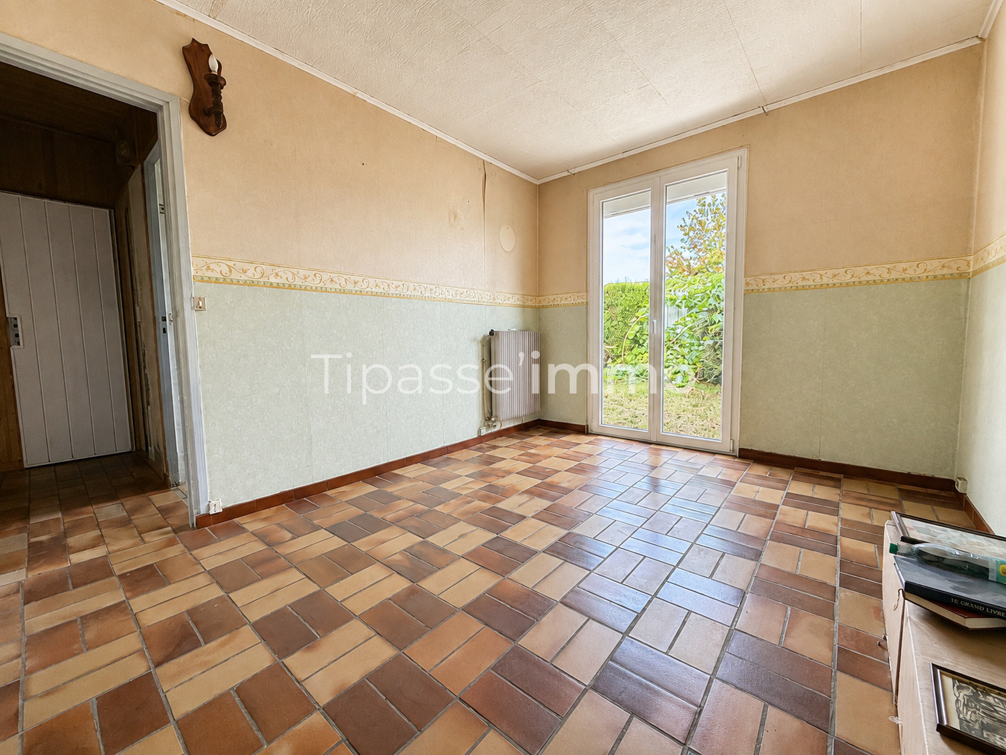 MAISON MITOYENNE D'UN CÔTÉ TOURVILLE LA RIVIÈRE MAISON MITOYENNE D'UN CÔTÉ TOURVILLE LA RIVIÈRE