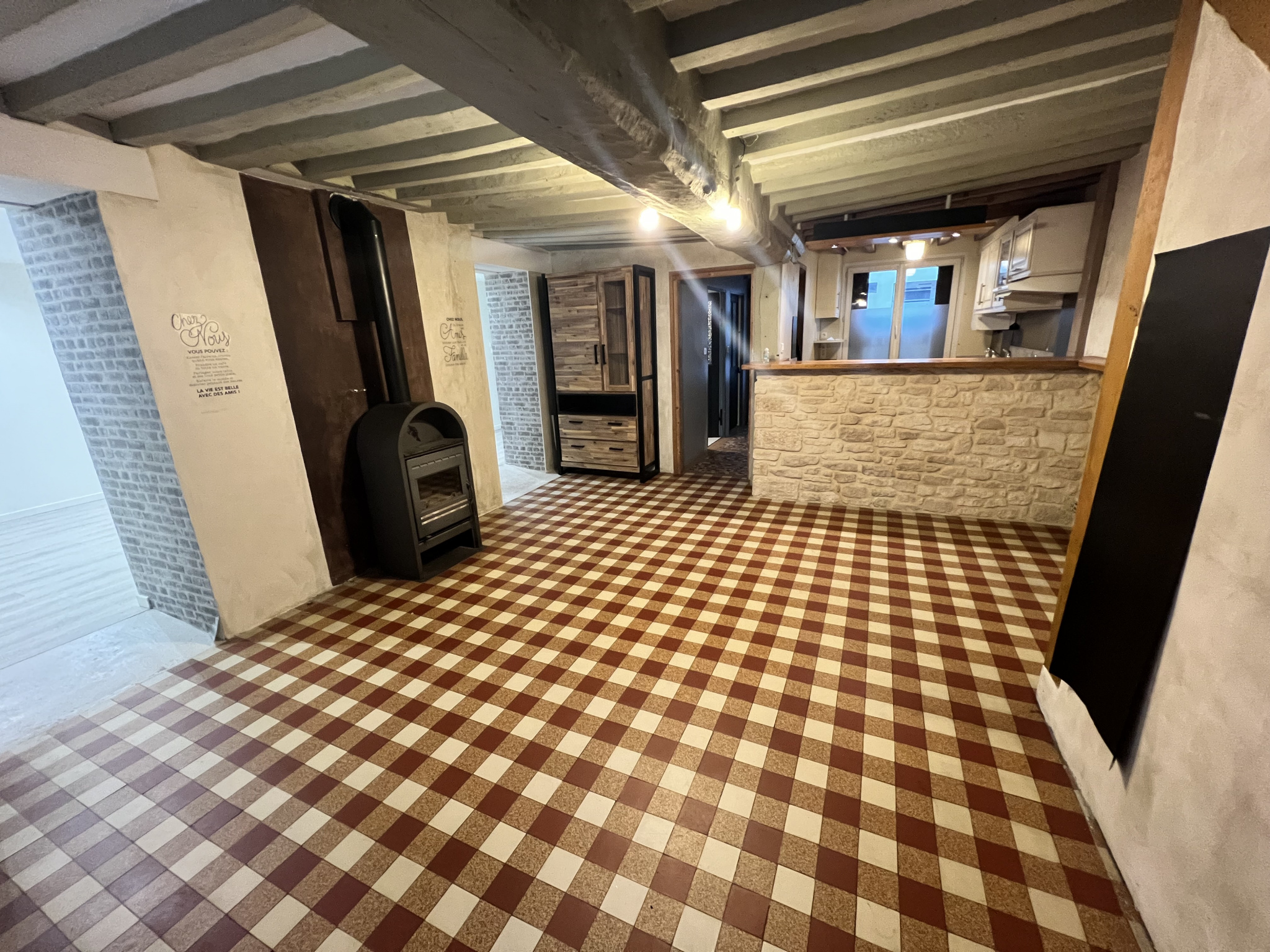 CHARMANTE MAISON DE VILLE MITOYENNE SUR CAUDEBEC-LÈS-ELBEUF
