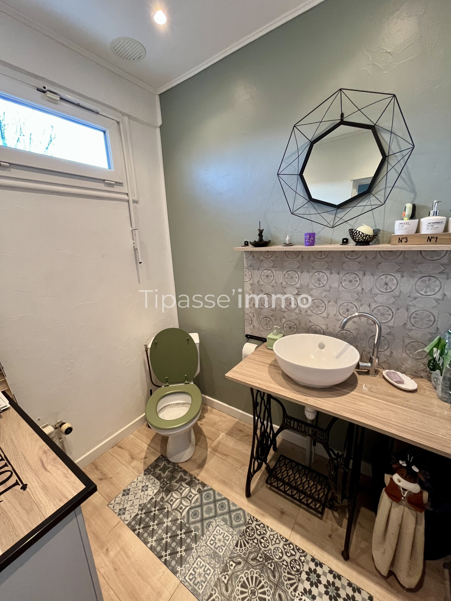 PAVILLON PLAIN PIED CENTRE BOSROUMOIS