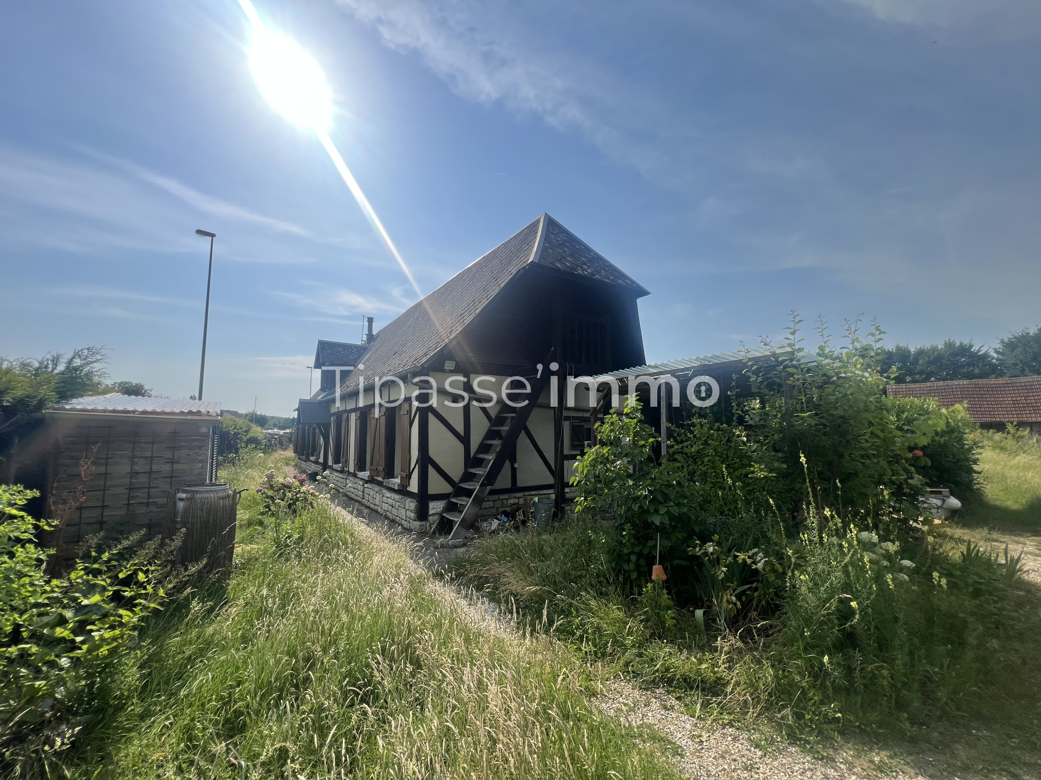 LONGERE NORMANDE EN EXCLUSIVITE! LONGERE NORMANDE EN EXCLUSIVITE!