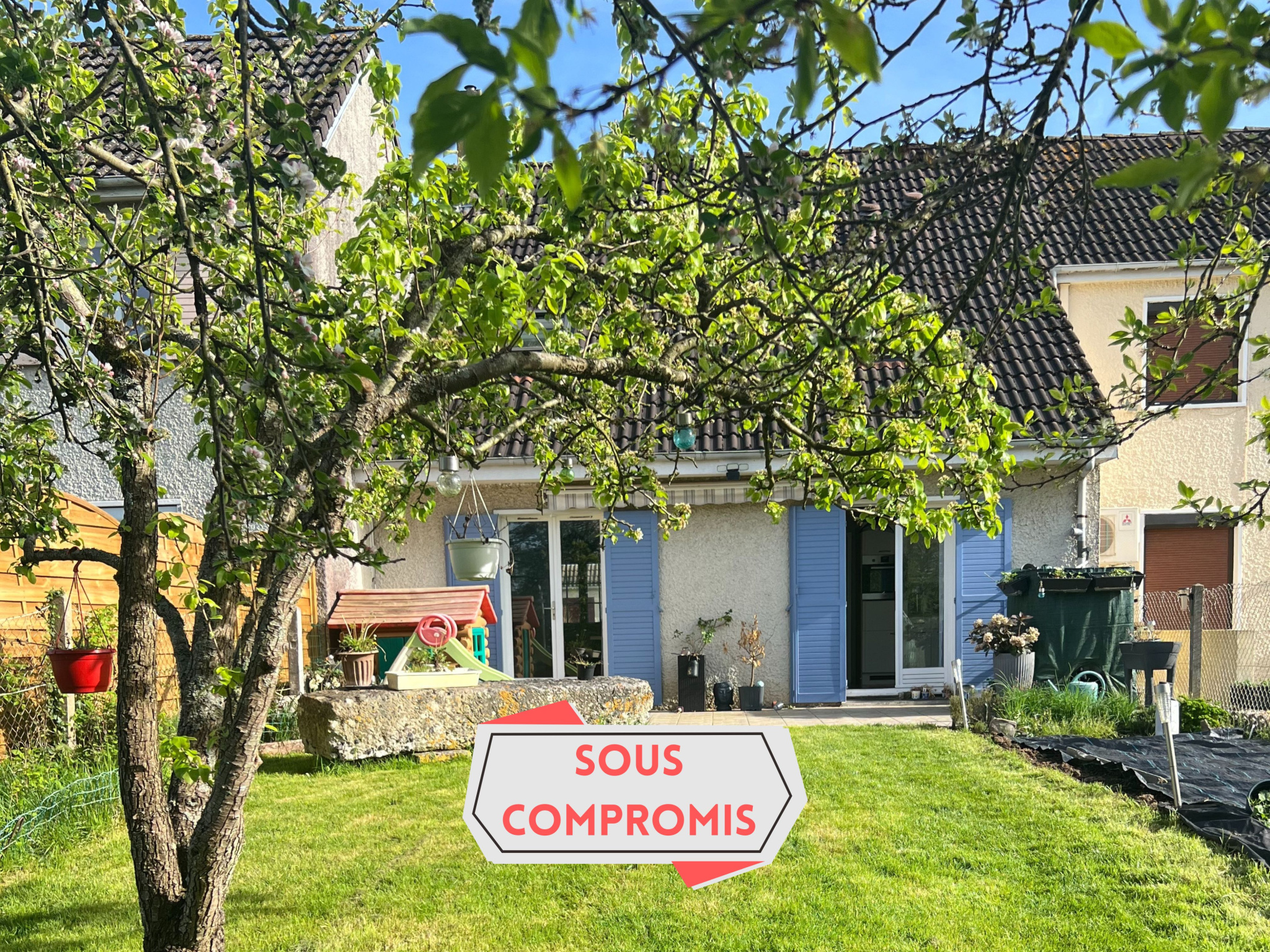 MAISON 3 CHAMBRES ET 1 BUREAU A BOURGTHEROULDE