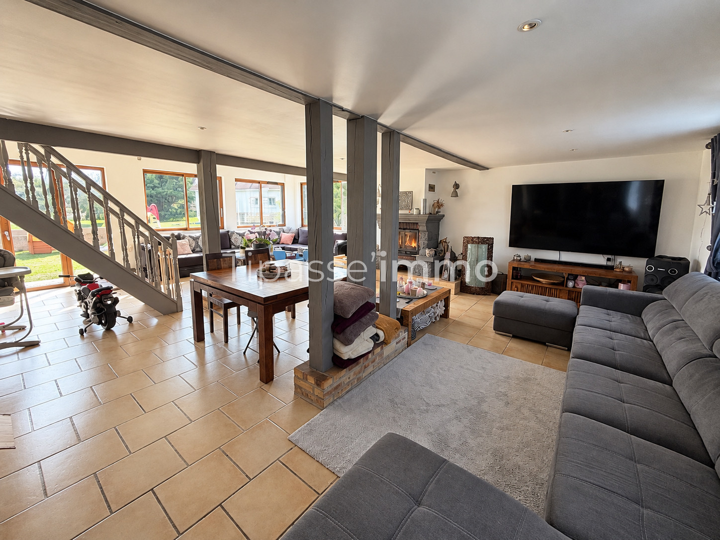 MAISON RÉNOVÉE LA LONDE MAISON RÉNOVÉE LA LONDE