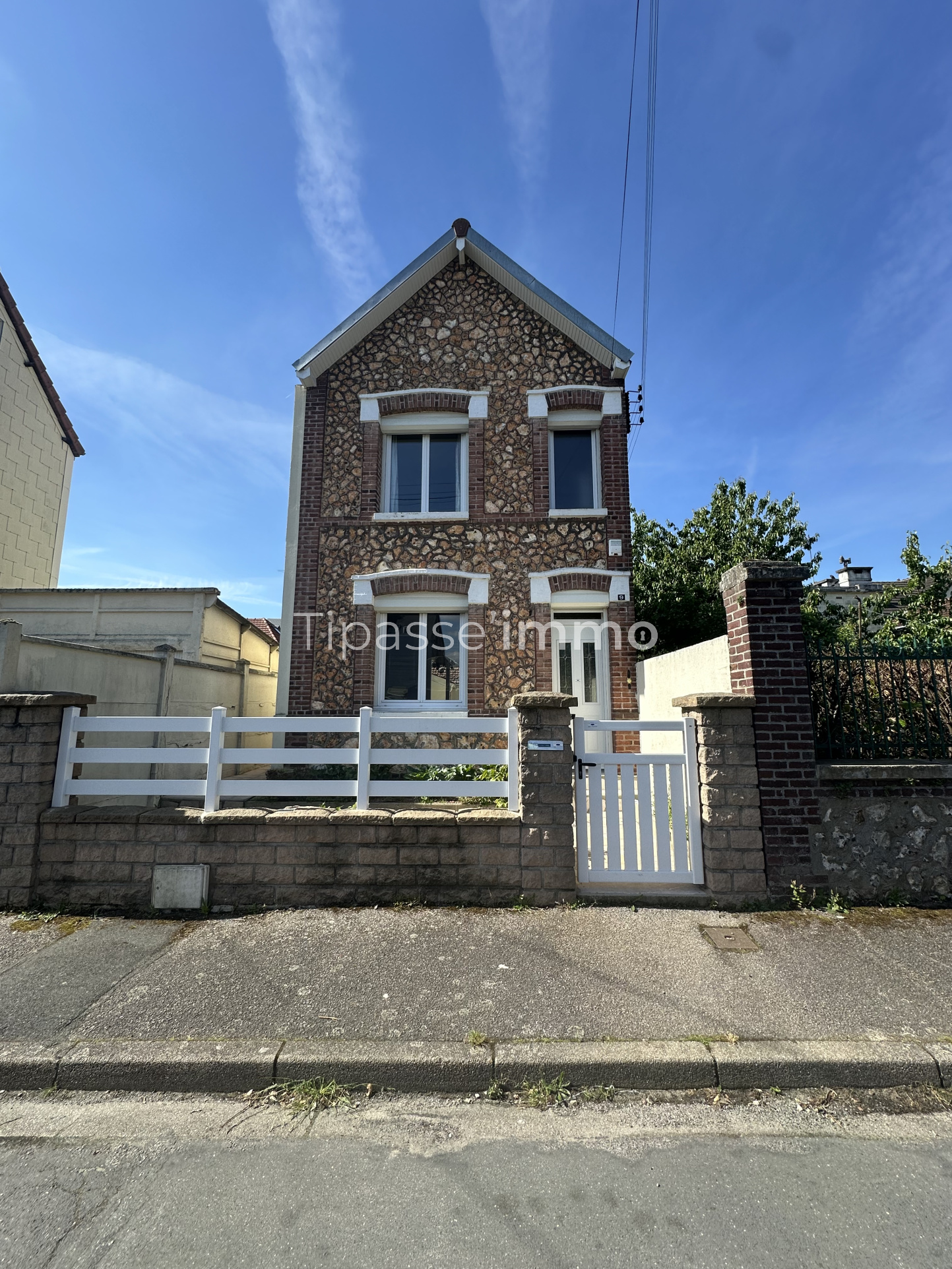 MAISON INDIVIDUELLE BRIQUES SILEX SOTTEVILLE LES ROUEN