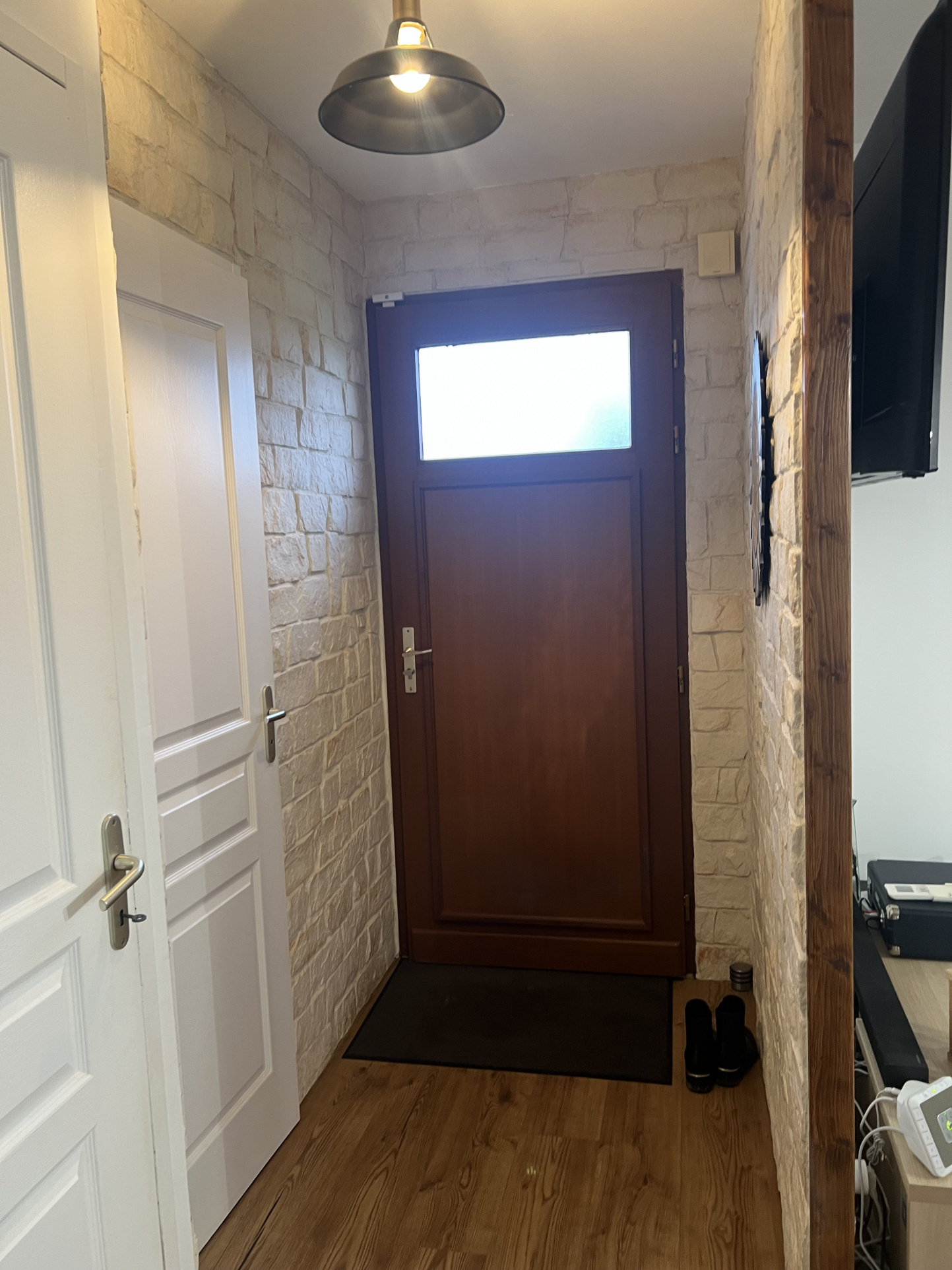 CHARMANT PAVILLON 5 CHAMBRES A 6 MIN DE BOURGTHEROULDE