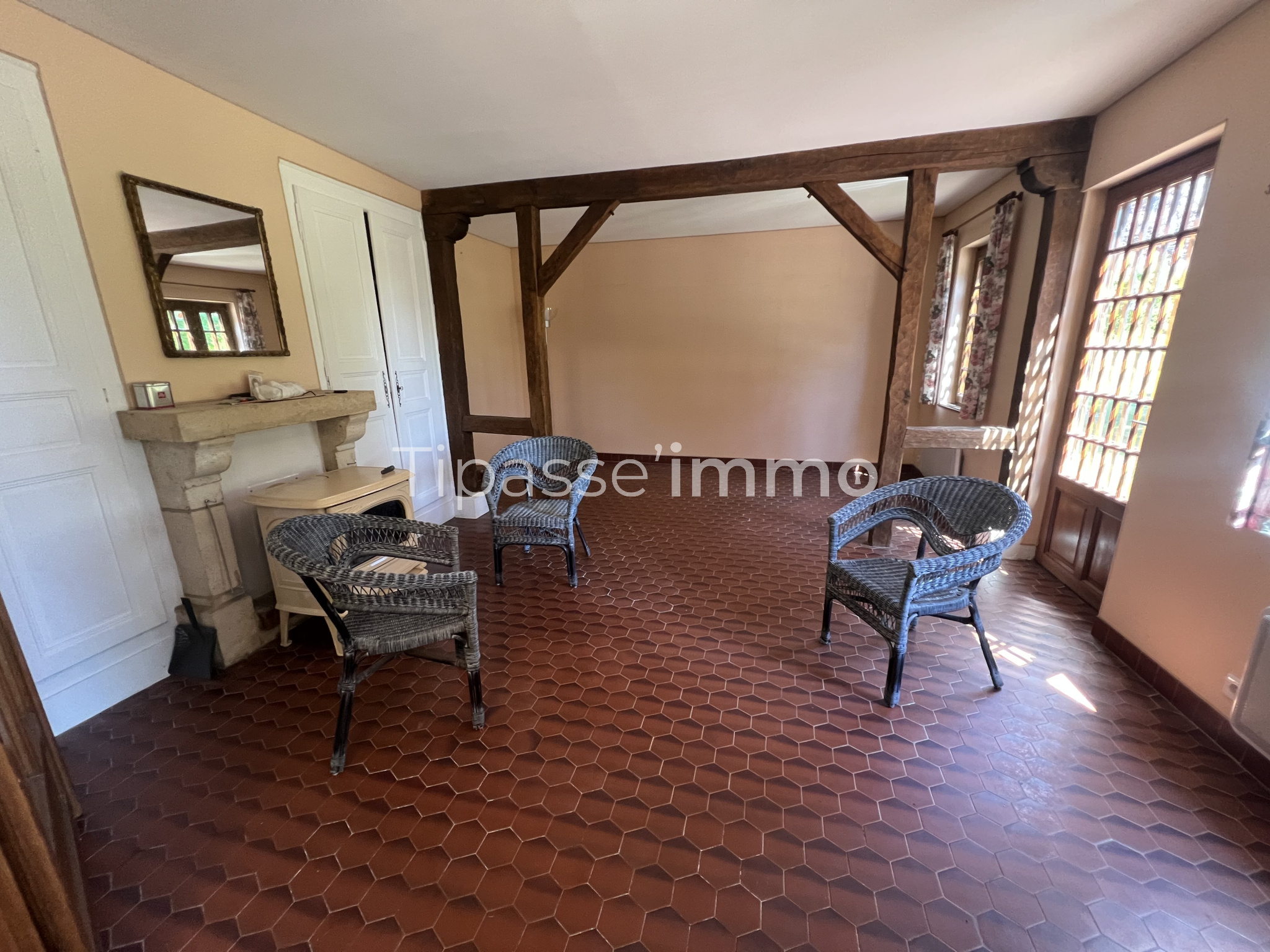 AUTHENTIQUE MAISON NRMANDE AU COEUR DE LA VERDURE!