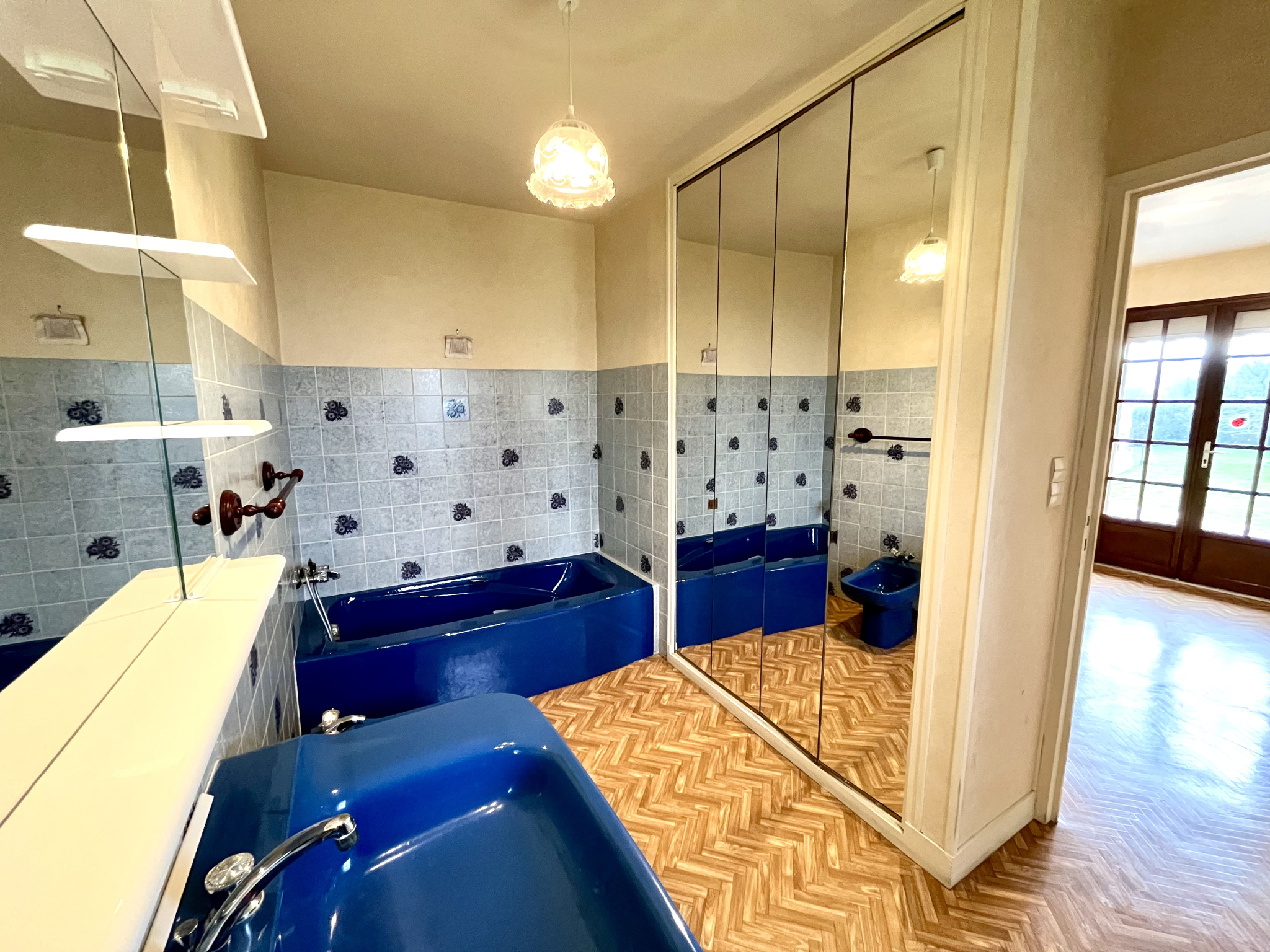 PAVILLON TRADITIONNEL PROCHE DU BEC-HELLOIN