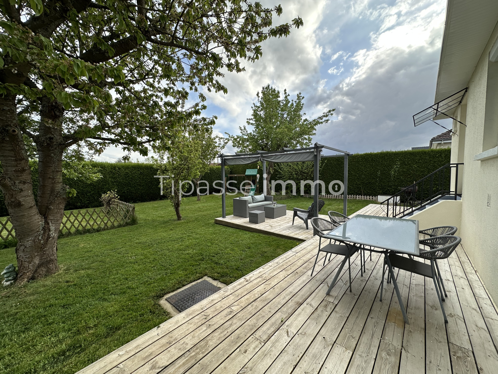 PAVILLON PLAIN PIED CENTRE BOSROUMOIS