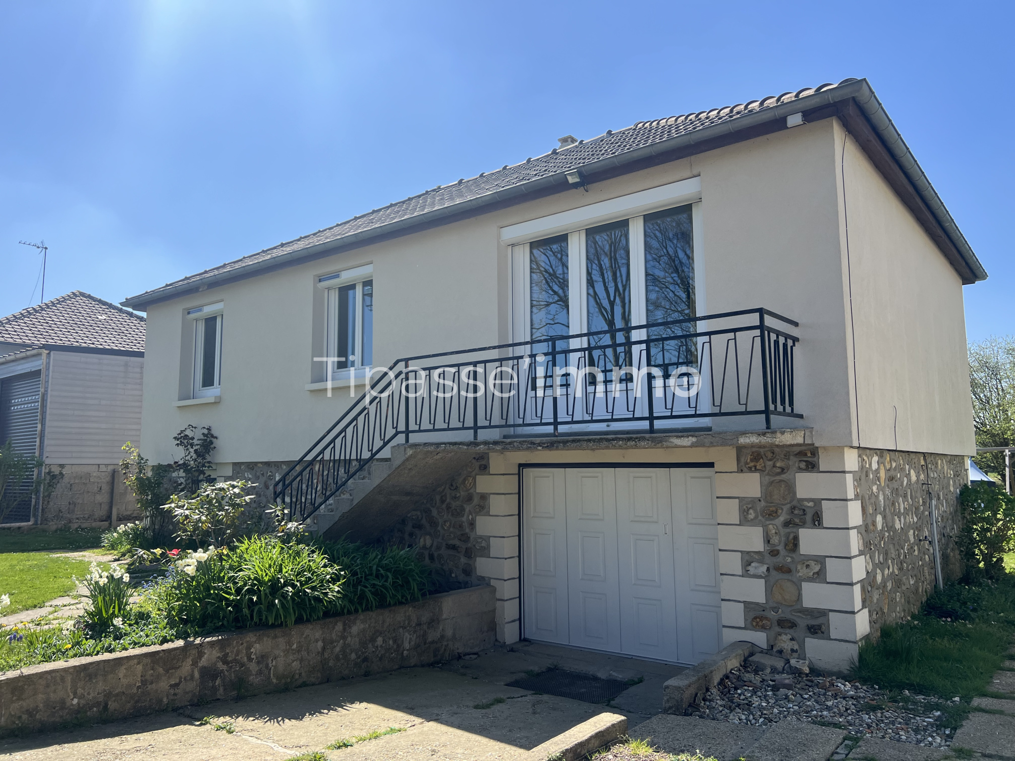 PAVILLON INDIVIDUEL ENTRE BOURG-ACHARD ET MAISON BRULÉE